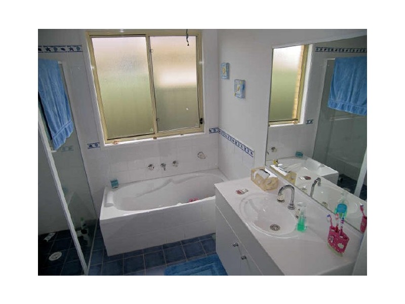 3 Kalgan Way, Albion Park NSW 2527