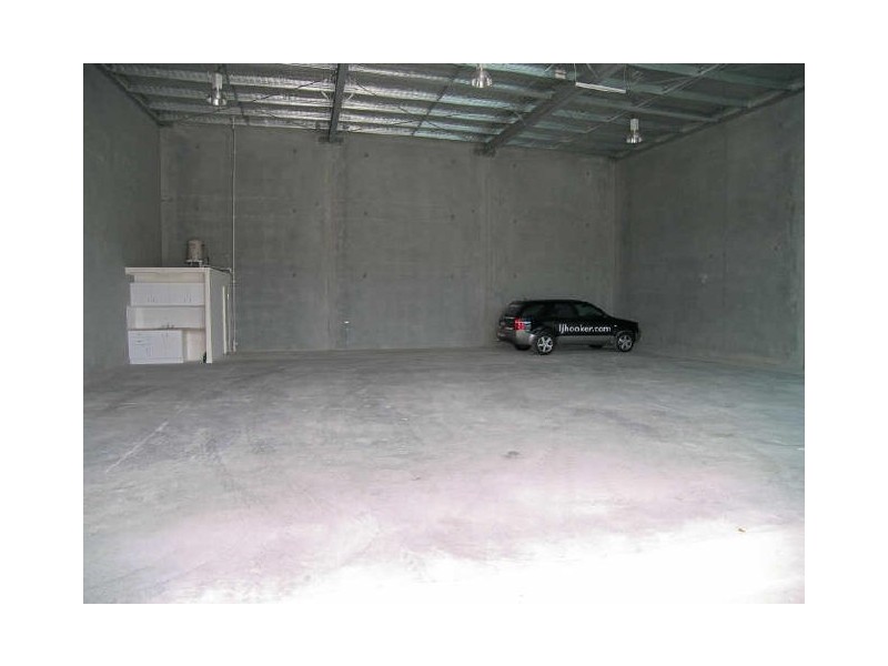 4/60-64 Princes Highway, Yallah NSW 2530
