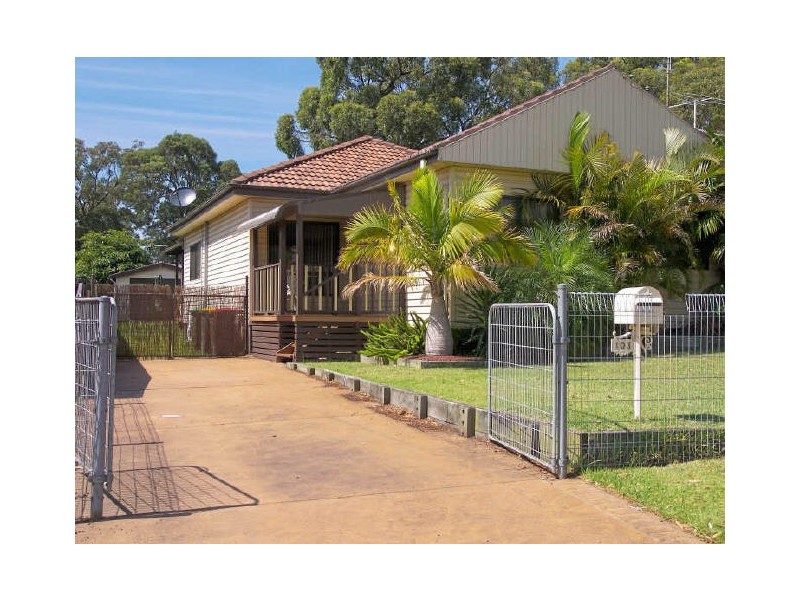 103 Deakin Street, Oak Flats NSW 2529