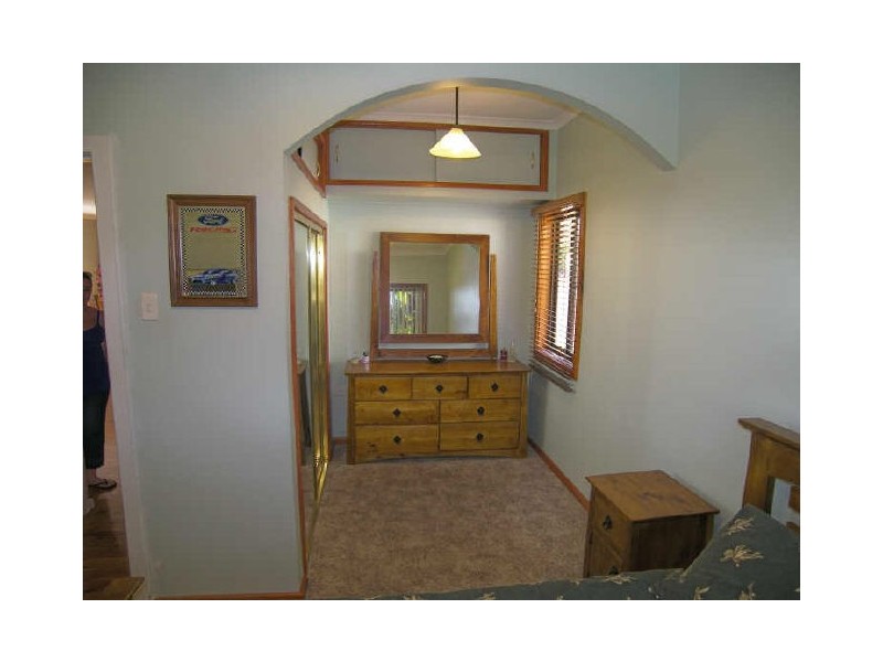 103 Deakin Street, Oak Flats NSW 2529