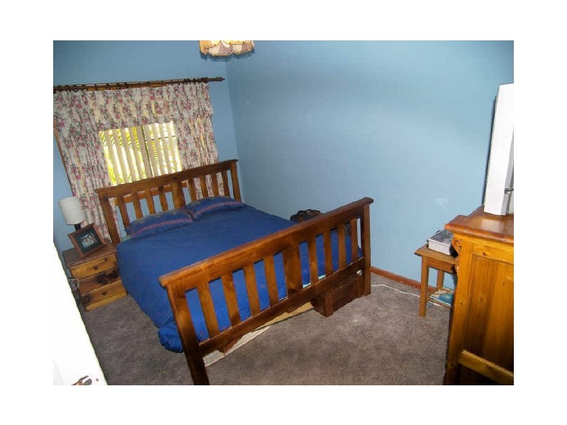 103 Deakin Street, Oak Flats NSW 2529