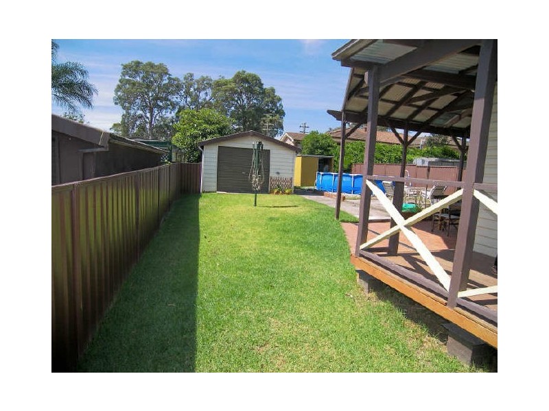 103 Deakin Street, Oak Flats NSW 2529