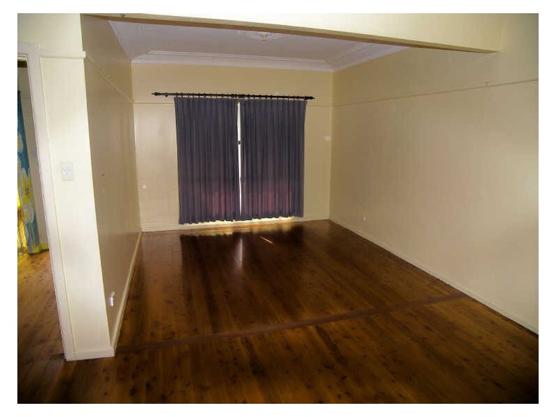13 Antrim Avenue, Warilla NSW 2528