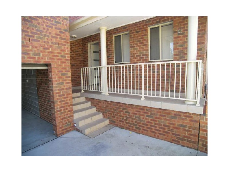 2/6 Serrata Place, Cordeaux Heights NSW 2526