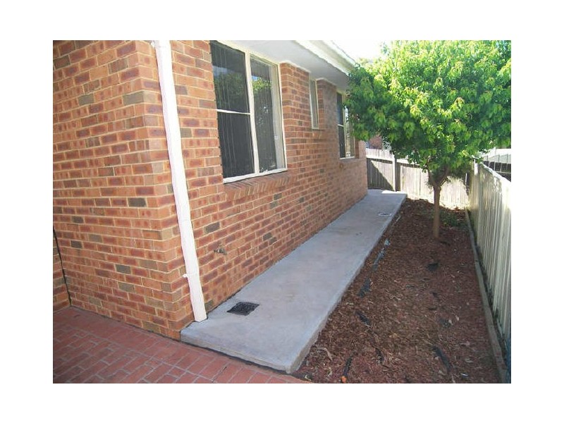 2/6 Serrata Place, Cordeaux Heights NSW 2526