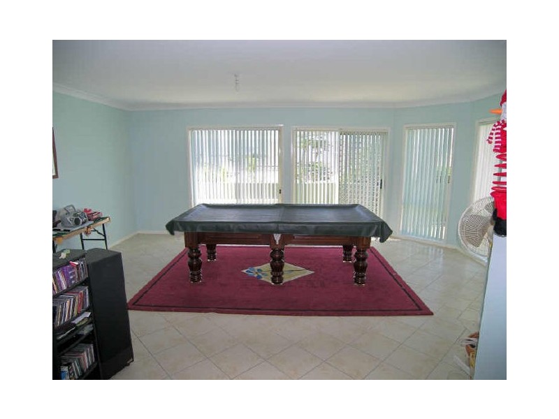 13 Shannon Drive, Albion Park NSW 2527