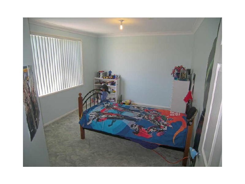 13 Shannon Drive, Albion Park NSW 2527