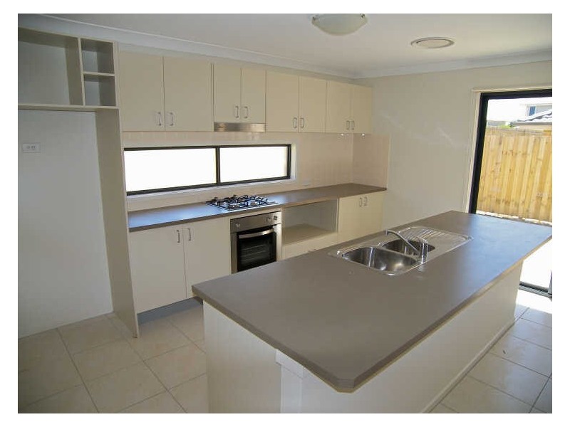 5 Meryla Way, Flinders NSW 2529