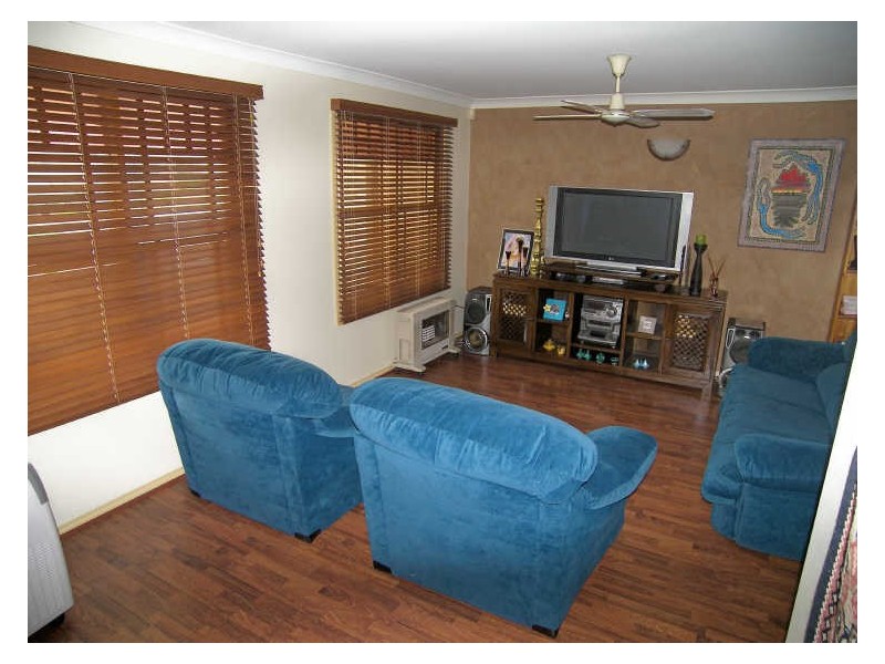 36 Shearwater Boulevard, Albion Park Rail NSW 2527