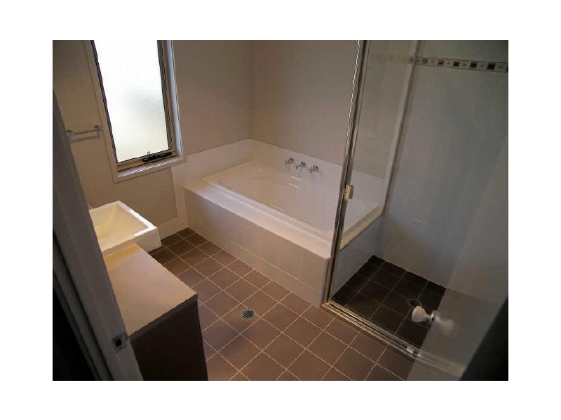 L17 Bendoura Crescent, Flinders NSW 2529