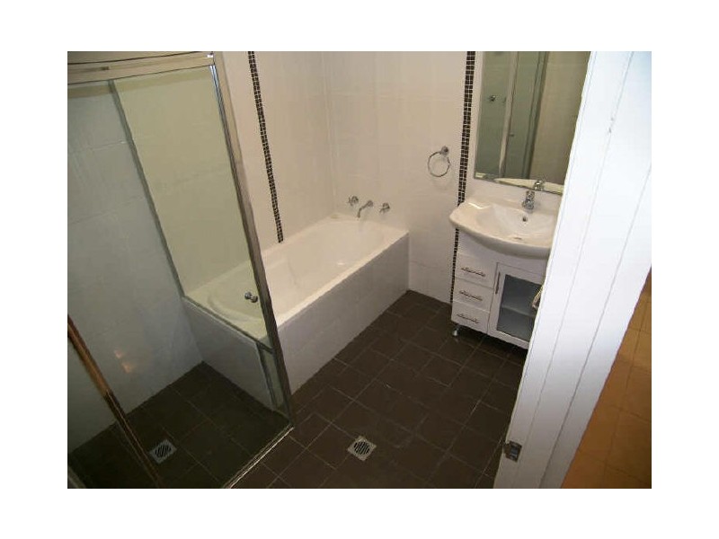 1/5 Princes Highway, Figtree NSW 2525