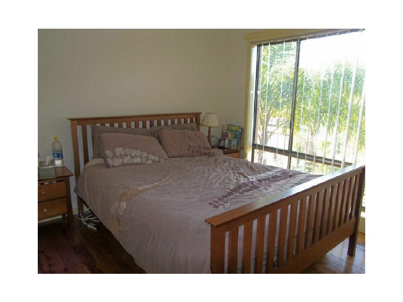 176 Captain Cook Drive, Barrack Heights NSW 2528