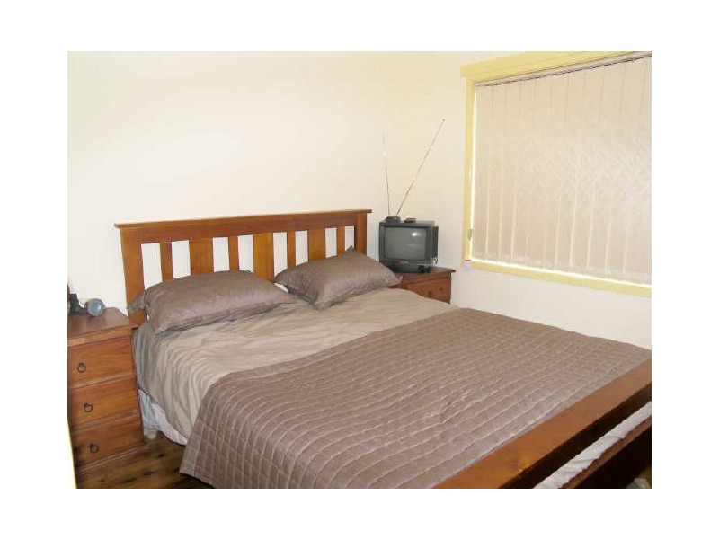 176 Captain Cook Drive, Barrack Heights NSW 2528