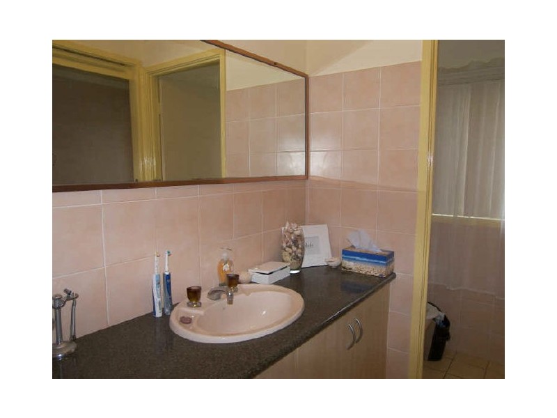 176 Captain Cook Drive, Barrack Heights NSW 2528