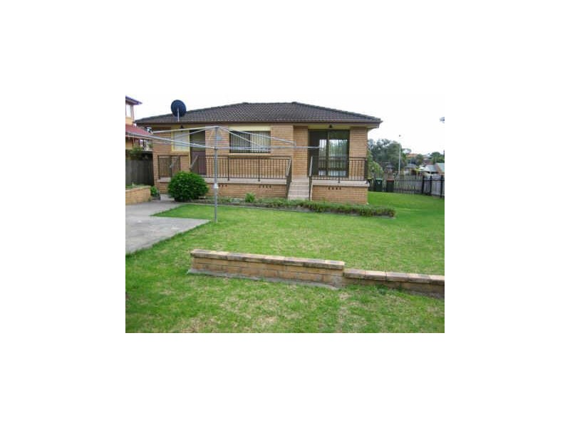 176 Captain Cook Drive, Barrack Heights NSW 2528
