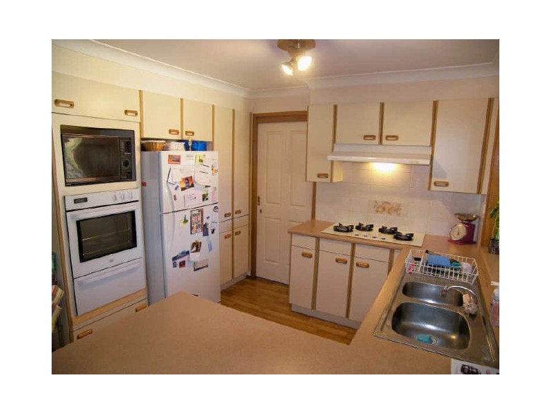 10 Termeil Place, Flinders NSW 2529