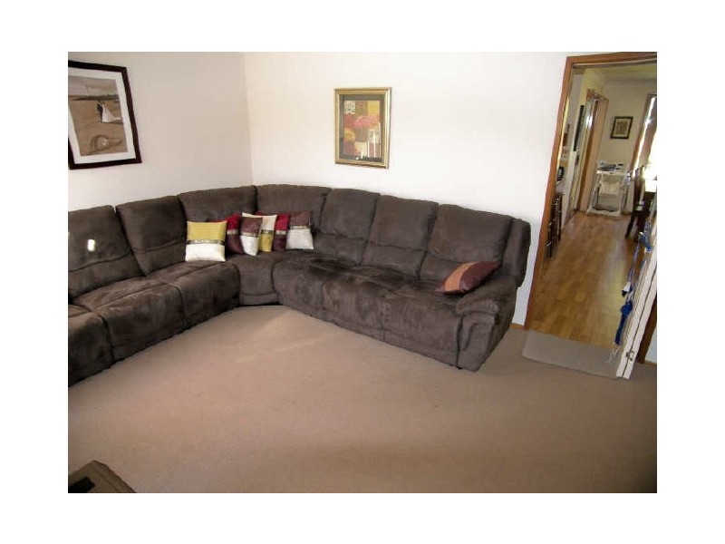 10 Termeil Place, Flinders NSW 2529