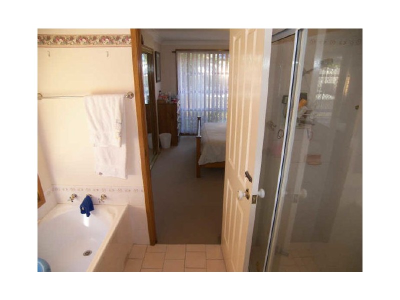 10 Termeil Place, Flinders NSW 2529