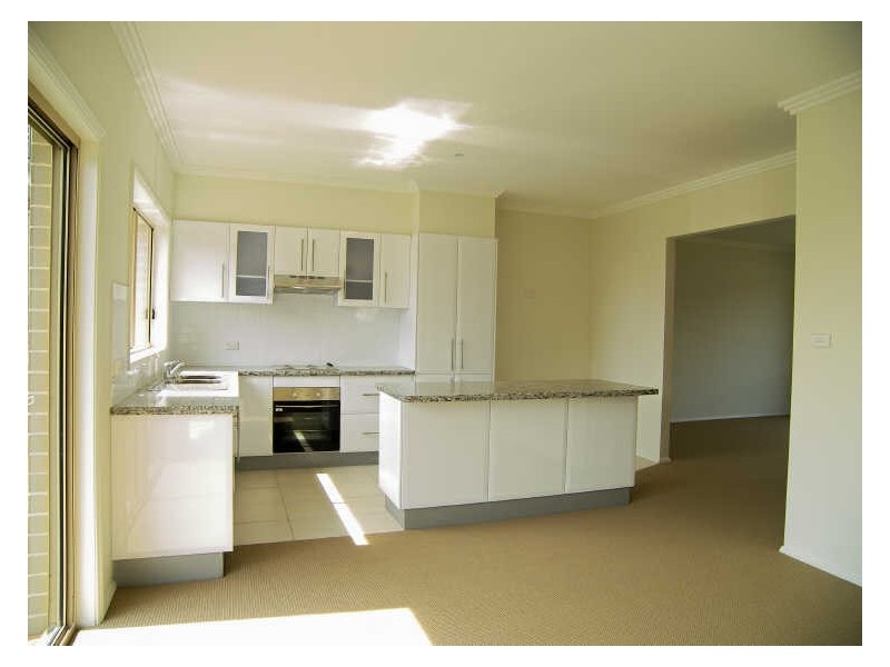 1/13 Danjerra Drive, Albion Park NSW 2527