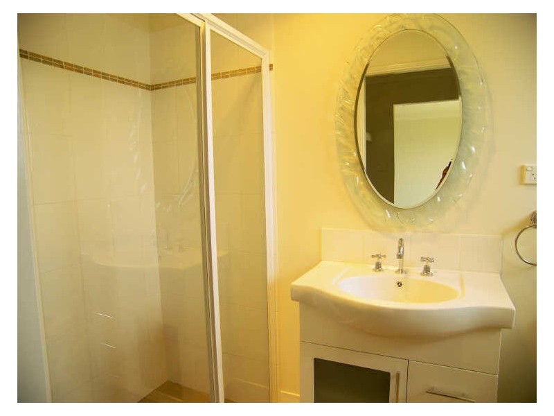 1/13 Danjerra Drive, Albion Park NSW 2527