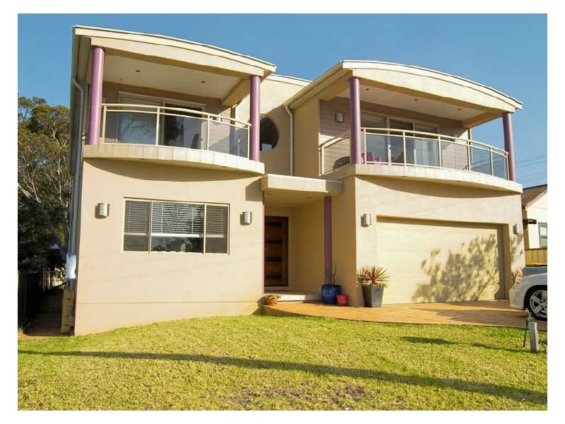 107 Deakin Street, Oak Flats NSW 2529