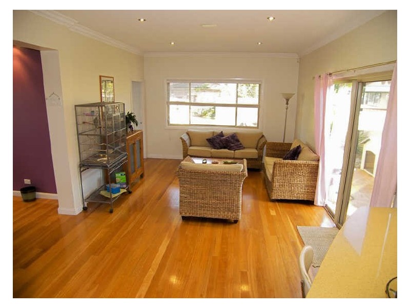 107 Deakin Street, Oak Flats NSW 2529