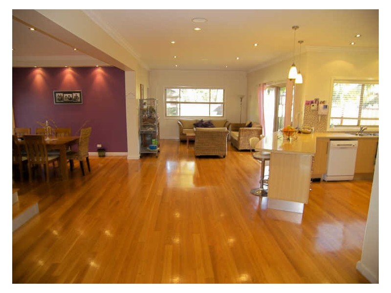 107 Deakin Street, Oak Flats NSW 2529