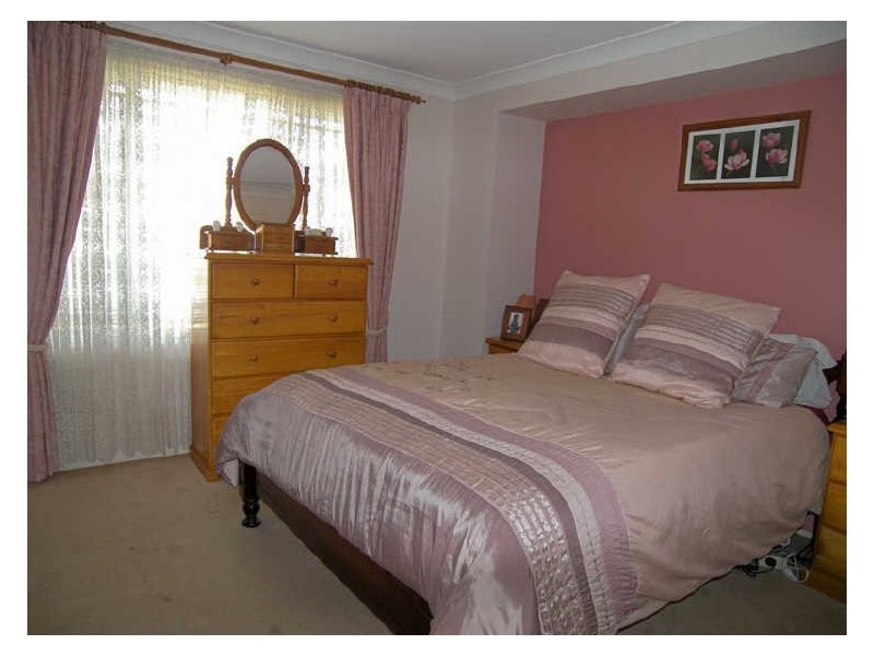 20 Hazelton Drive, Albion Park NSW 2527