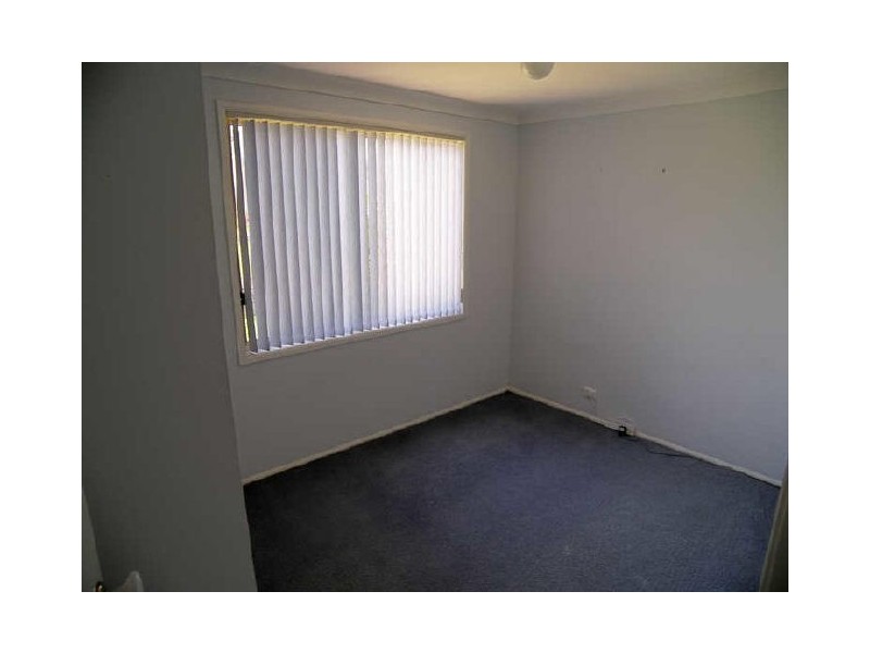 8 McInerney Avenue, Albion Park NSW 2527