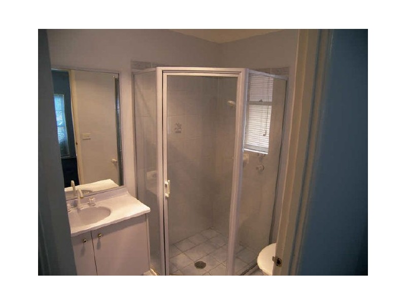 8 McInerney Avenue, Albion Park NSW 2527