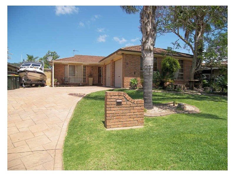 5 Ribbonwood Place, Albion Park Rail NSW 2527