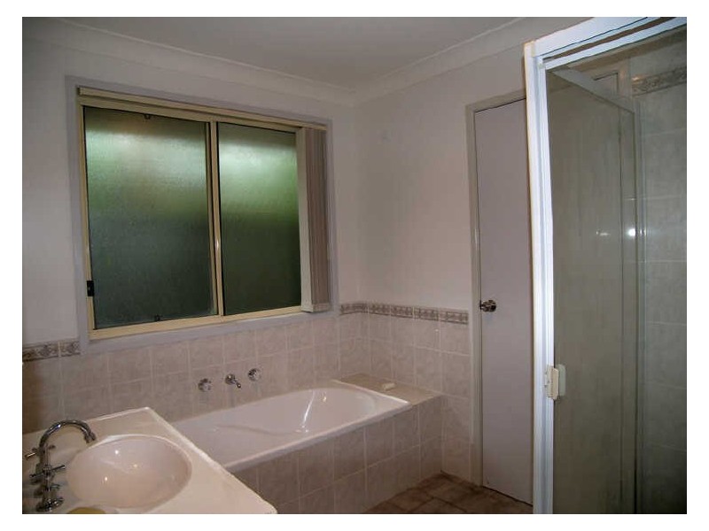 131 Ashburton Drive, Albion Park NSW 2527