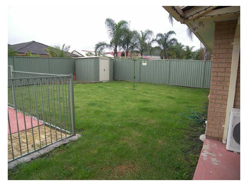131 Ashburton Drive, Albion Park NSW 2527