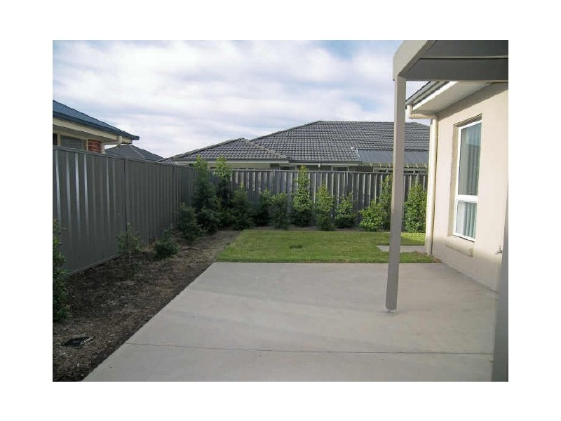 17 Waterview Drive, Haywards Bay NSW 2530