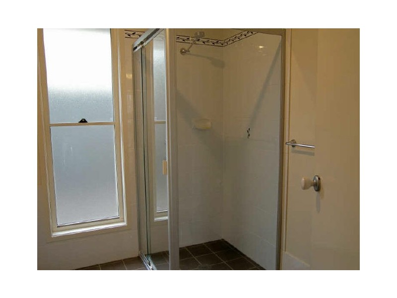 140 Haywards Bay Drive, Haywards Bay NSW 2530