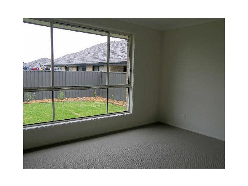 140 Haywards Bay Drive, Haywards Bay NSW 2530