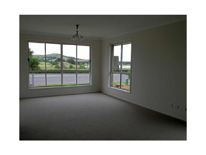 140 Haywards Bay Drive, Haywards Bay NSW 2530
