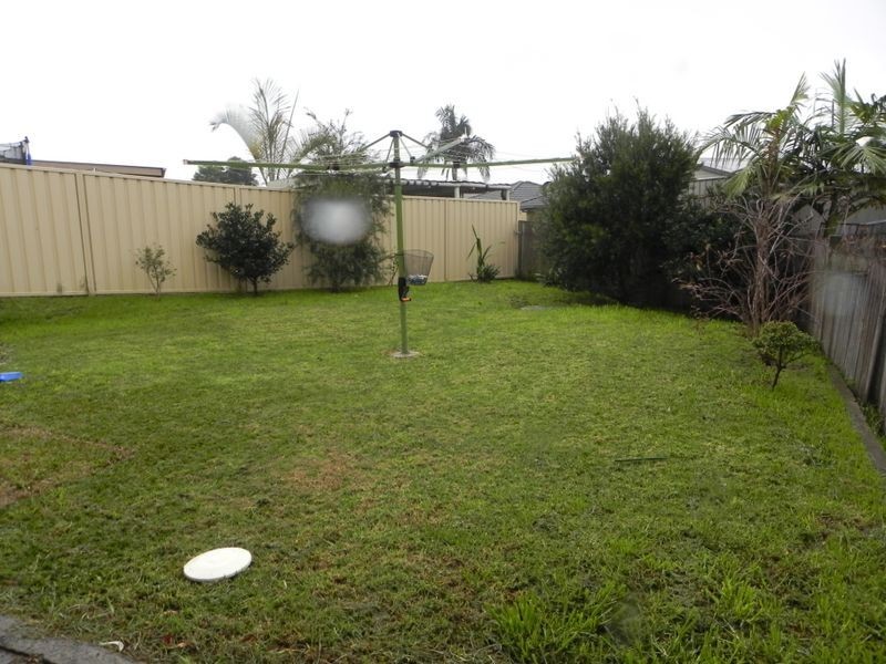 17 Mayfield Circuit, Albion Park NSW 2527