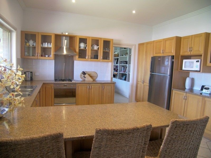 7 Yarle Crescent, Flinders NSW 2529