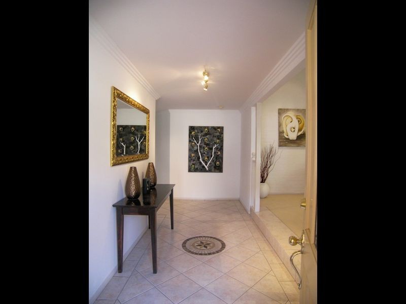 7 Yarle Crescent, Flinders NSW 2529