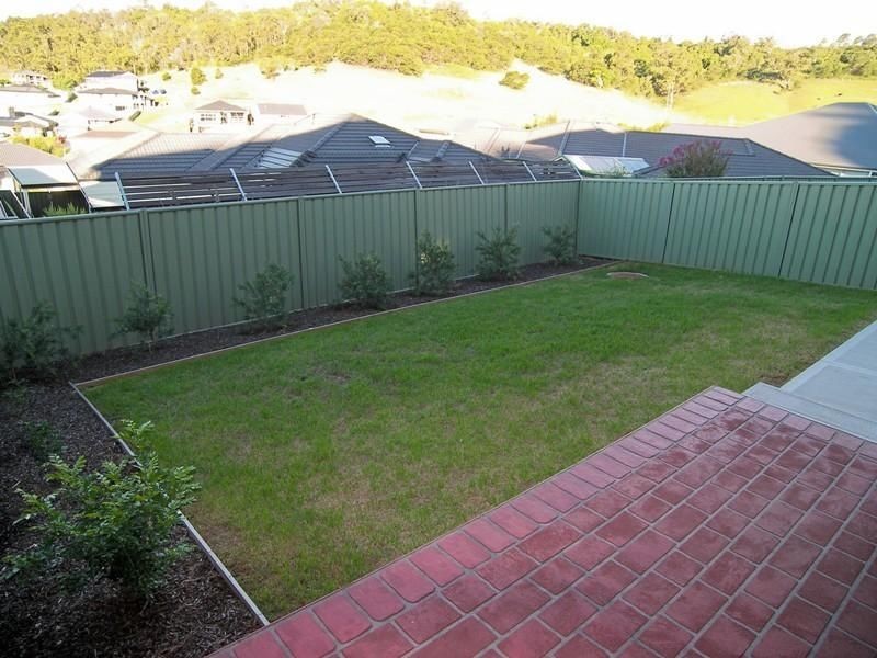 2/25 Darling Drive, Albion Park NSW 2527