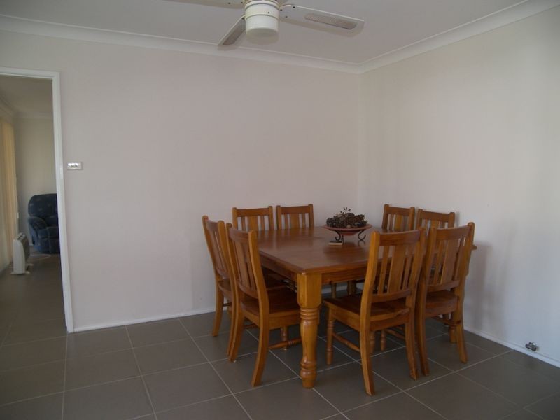 71 Deakin Street, Oak Flats NSW 2529