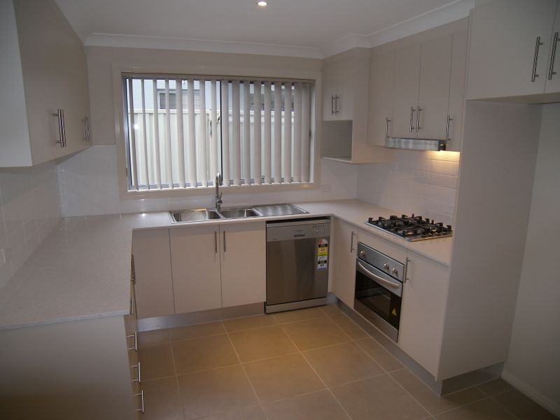 1/41 Wattle Road, Flinders NSW 2529