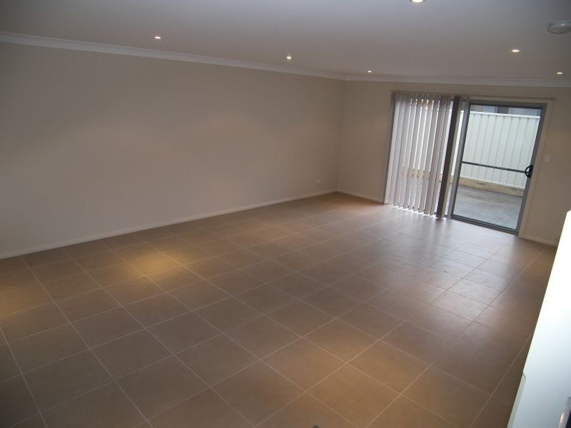 1/41 Wattle Road, Flinders NSW 2529