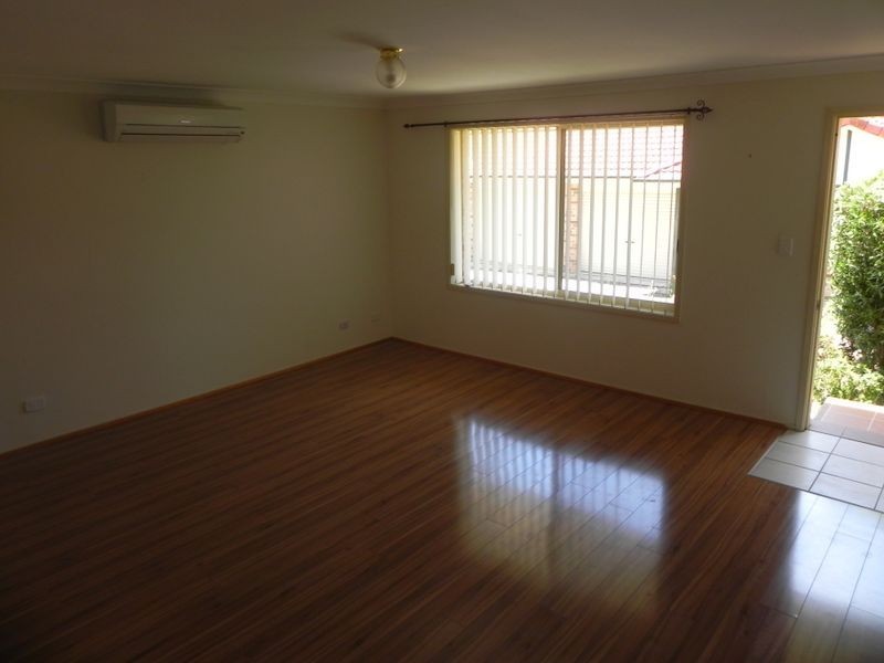 3/17 Tully Cres, Albion Park NSW 2527