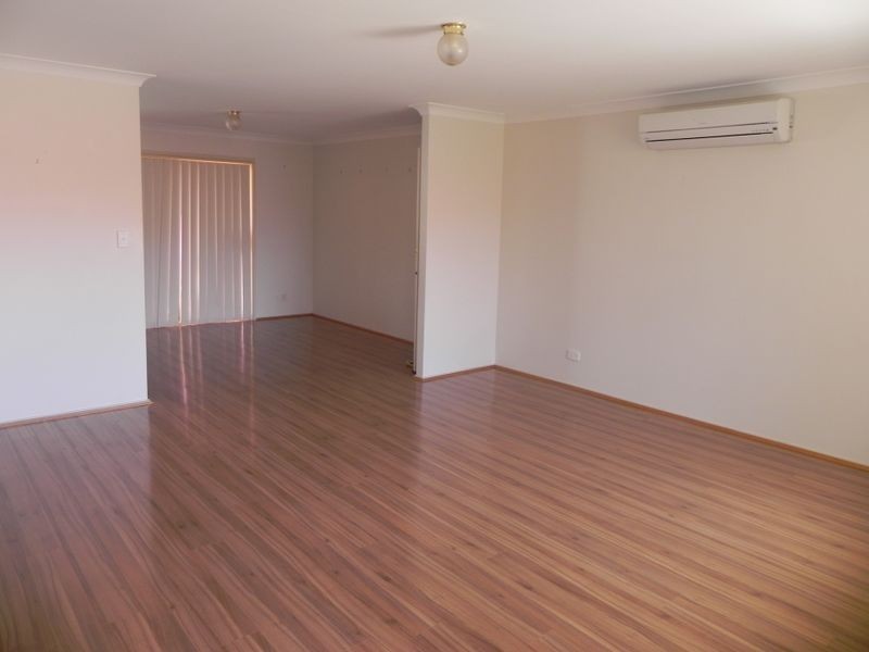 3/17 Tully Cres, Albion Park NSW 2527