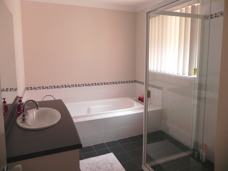 30 Lakewood Bvd, Flinders NSW 2529