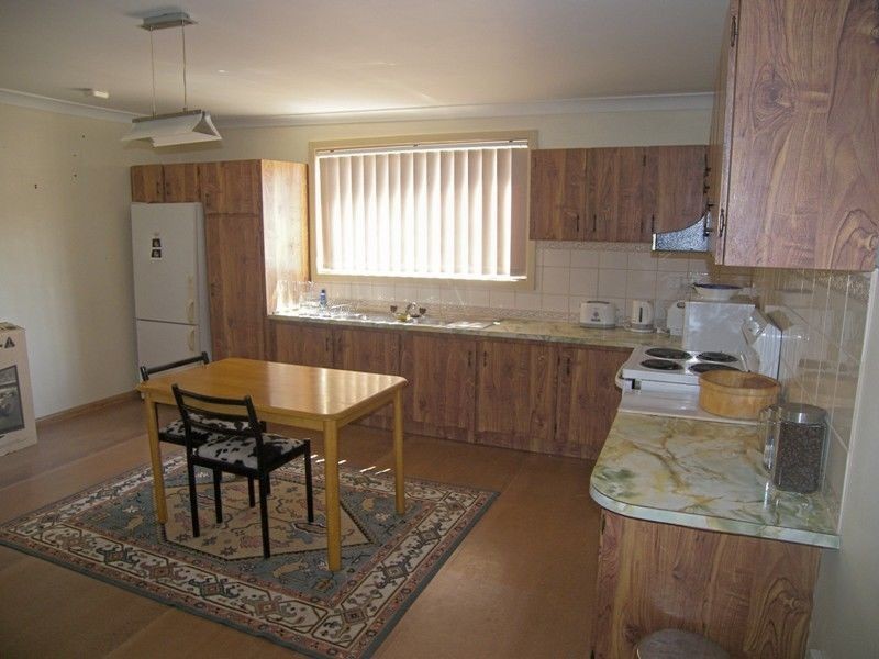 1 Fitzgerald St, Cringila NSW 2502