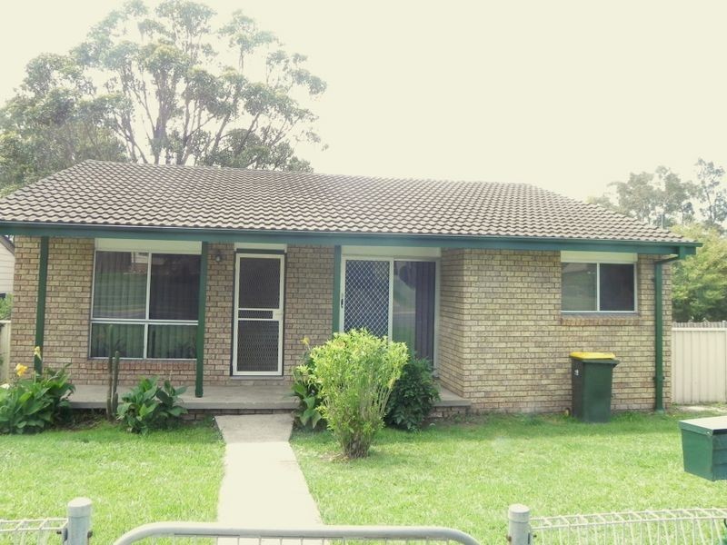 14 Carrington St, Barrack Heights NSW 2528