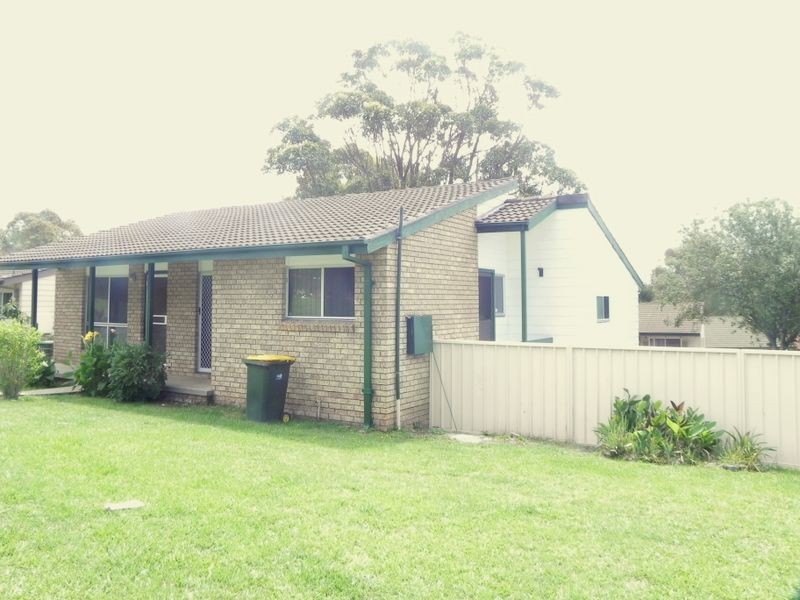 14 Carrington St, Barrack Heights NSW 2528